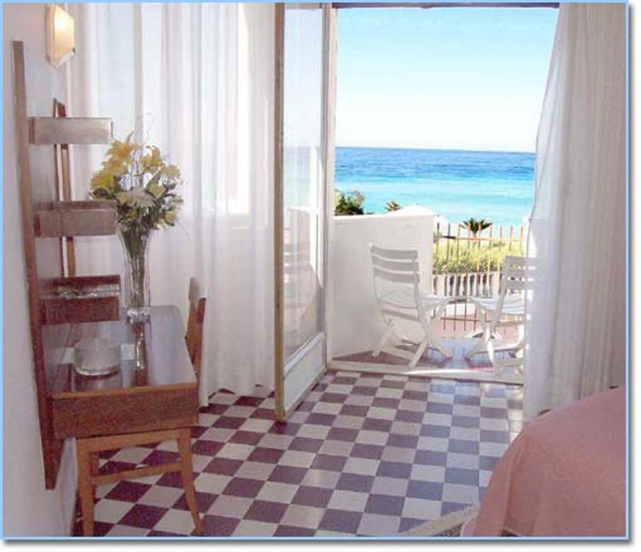 Hotel Della Punta Bordighera Bagian luar foto