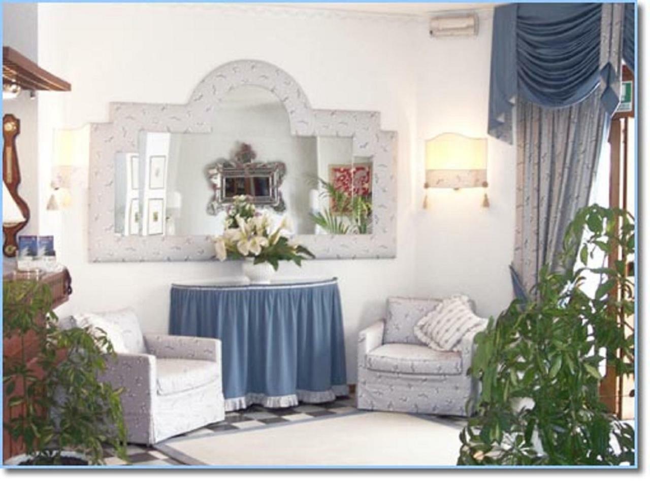 Hotel Della Punta Bordighera Bagian luar foto